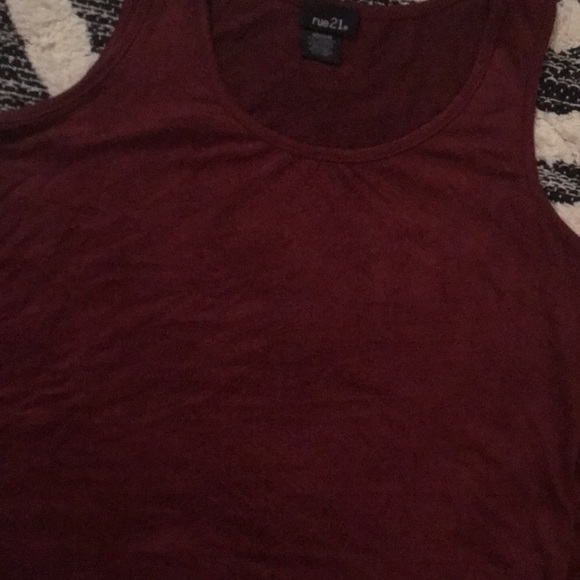 Velvet feel top with fringes - Picture 2 of 4